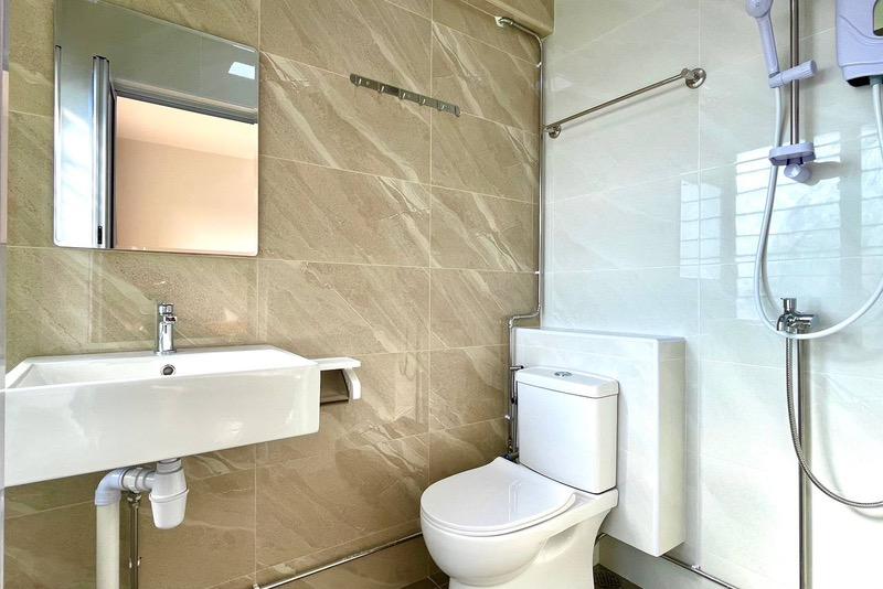 People's Park Complex Apartment Room Rental, $2,400, 1 Bed 1 Bath 250 sqft $9.60 psf