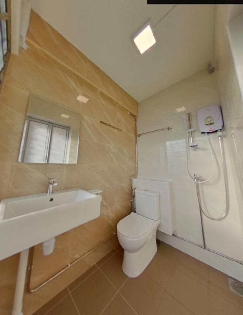 People's Park Complex Apartment Room Rental, $2,400, 1 Bed 1 Bath 250 sqft $9.60 psf