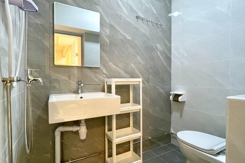 People's Park Complex Apartment Room Rental, $1,599, 1 Bed 1 Bath 160 sqft $9.99 psf
