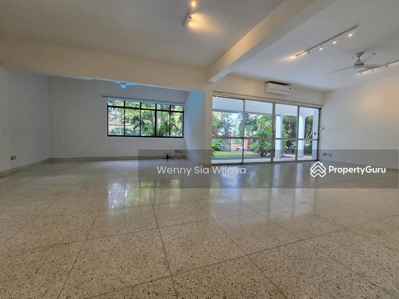 Jalan Sampurna/Holland Village/Leedon Black and White Style Bungalow with Pool