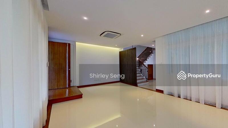 Cheap !Charming Semi-Detached 5-bedroom house at Coronation Road West