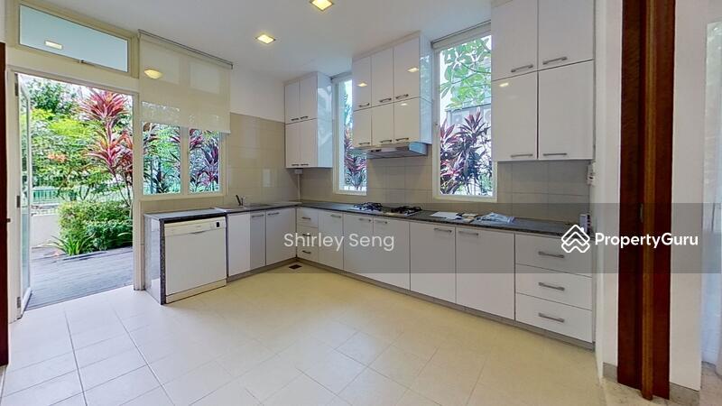 Cheap !Charming Semi-Detached 5-bedroom house at Coronation Road West