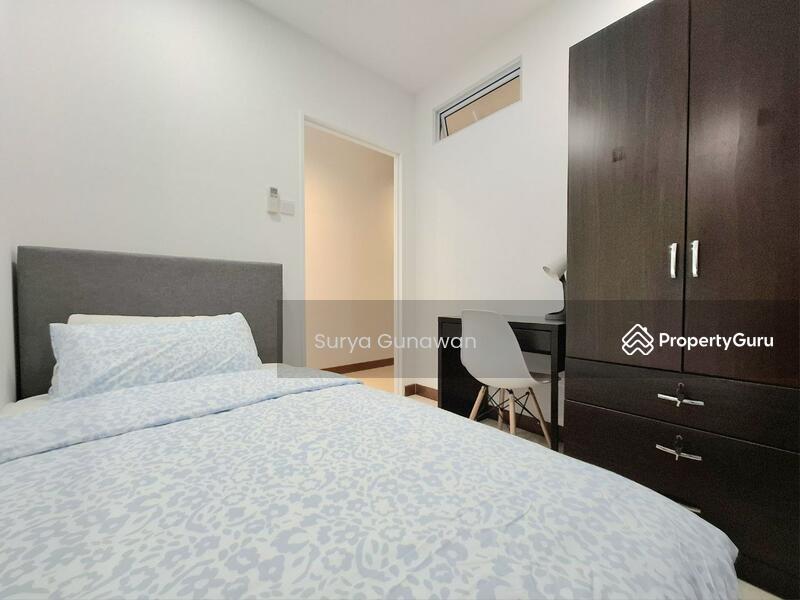Prop-GPT: Condominium: D22 Boon Lay Lakeholmz