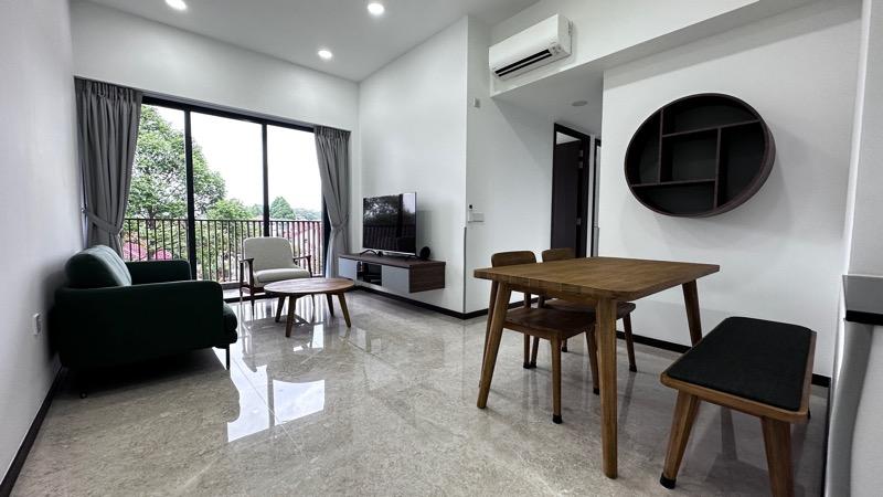 Prop-GPT: Condominium: D10 Holland Royalgreen