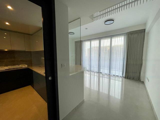 Liv @ Mb Condominium For Rent, $8,200, 3 Bed 2 Bath 1,119 sqft $7.33 psf