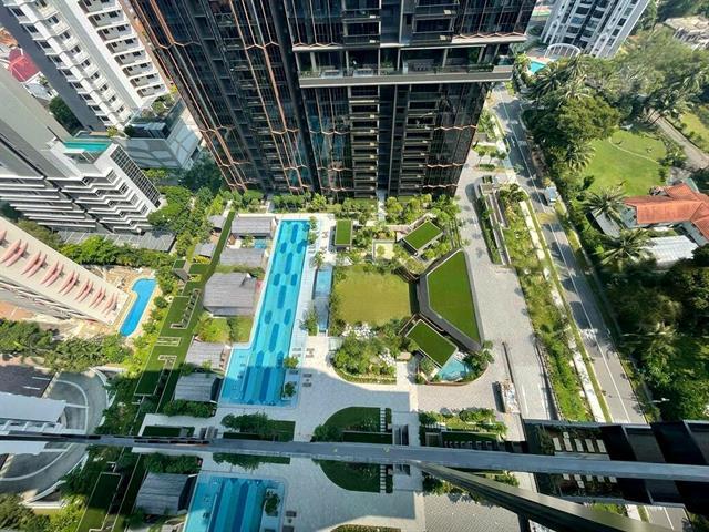 Liv @ Mb Condominium For Rent, $8,200, 3 Bed 2 Bath 1,119 sqft $7.33 psf