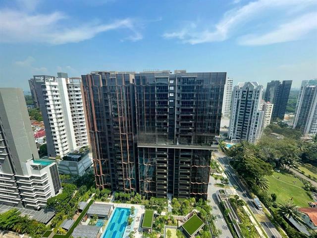 Liv @ Mb Condominium For Rent, $8,200, 3 Bed 2 Bath 1,119 sqft $7.33 psf