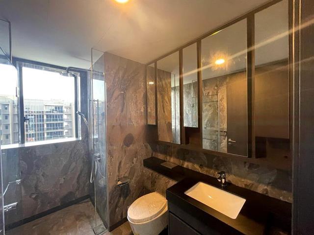 Liv @ Mb Condominium For Rent, $8,200, 3 Bed 2 Bath 1,119 sqft $7.33 psf