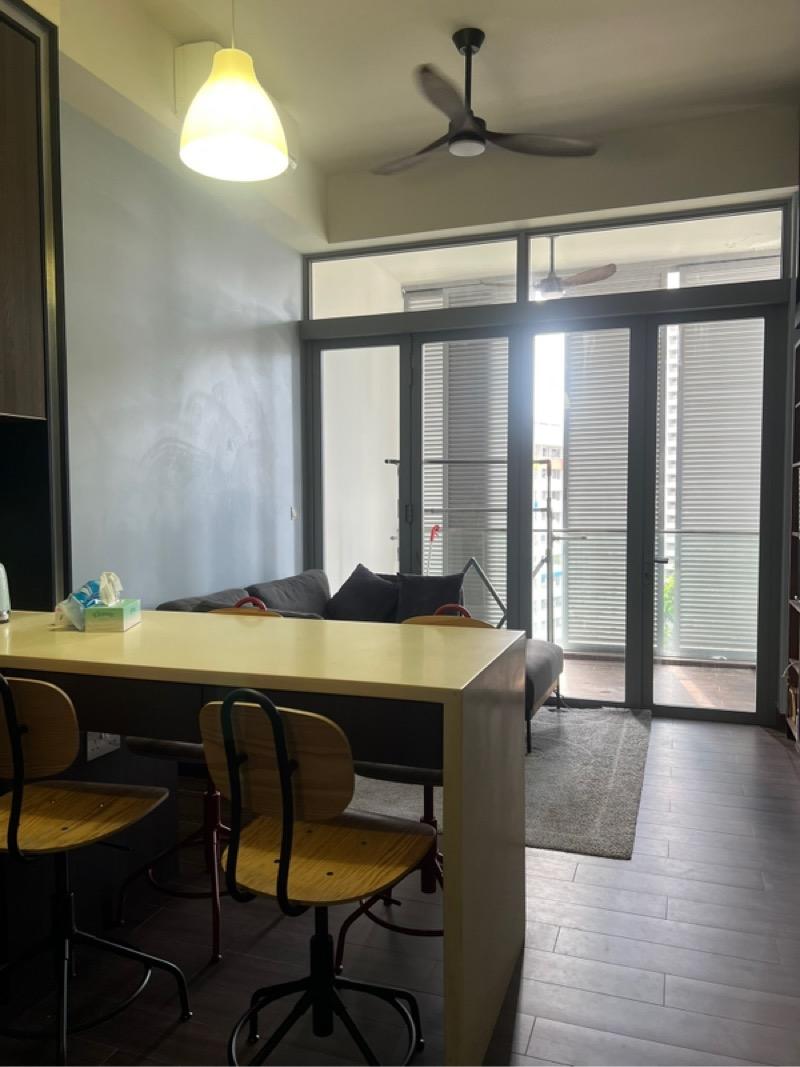 Hillsta Condominium For Rent, $2,800, 1 Bed 1 Bath 450 sqft $6.22 psf