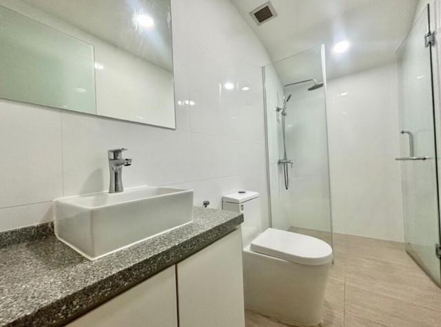 The Compass At Chancery Apartment For Rent, $8,418, 3 Bed 2 Bath 2,405 sqft $3.50 psf