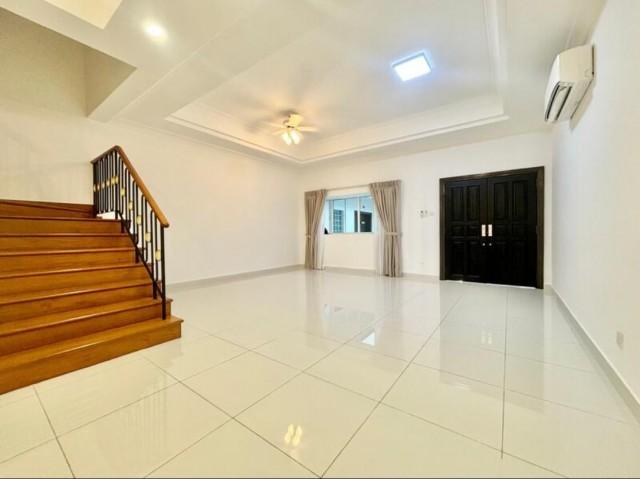 The Compass At Chancery Apartment For Rent, $8,418, 3 Bed 2 Bath 2,405 sqft $3.50 psf
