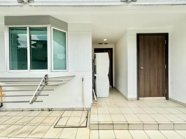 The Compass At Chancery Apartment For Rent, $8,418, 3 Bed 2 Bath 2,405 sqft $3.50 psf