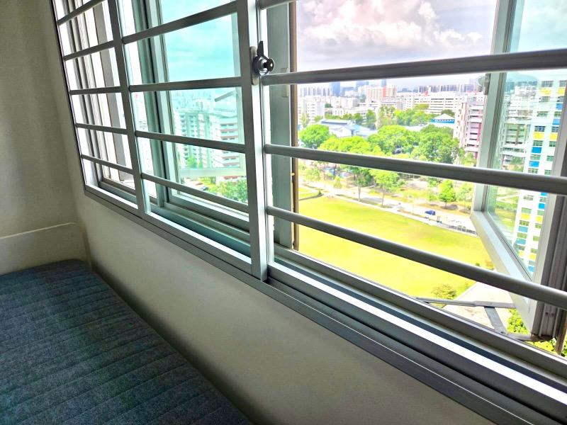 561A Jurong West Street 42 HDB Apartment Room Rental, $800, 1 Bed 2 Bath 731 sqft $1.09 psf