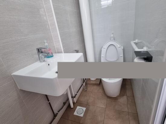 406 Choa Chu Kang Avenue 3 HDB Apartment For Rent, $3,300, 3 Bed 2 Bath 1,100 sqft $3.00 psf