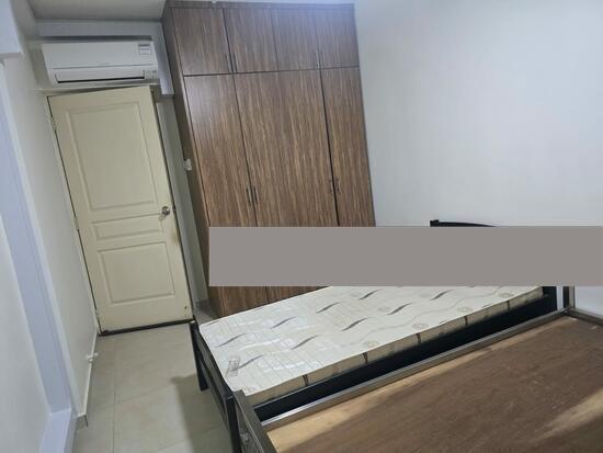 210 Bukit Batok Street 21 HDB Apartment Room Rental, $850, 1 Bed 200 sqft $4.25 psf