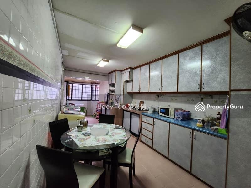 219 Bukit Batok Street 21