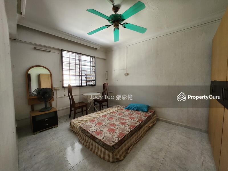 219 Bukit Batok Street 21