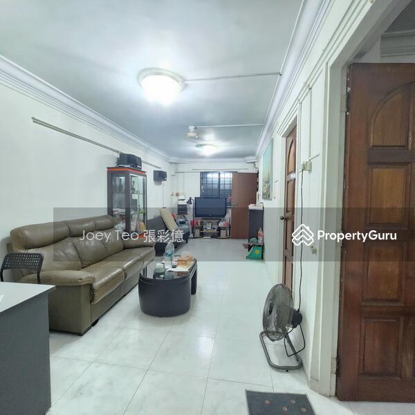219 Bukit Batok Street 21
