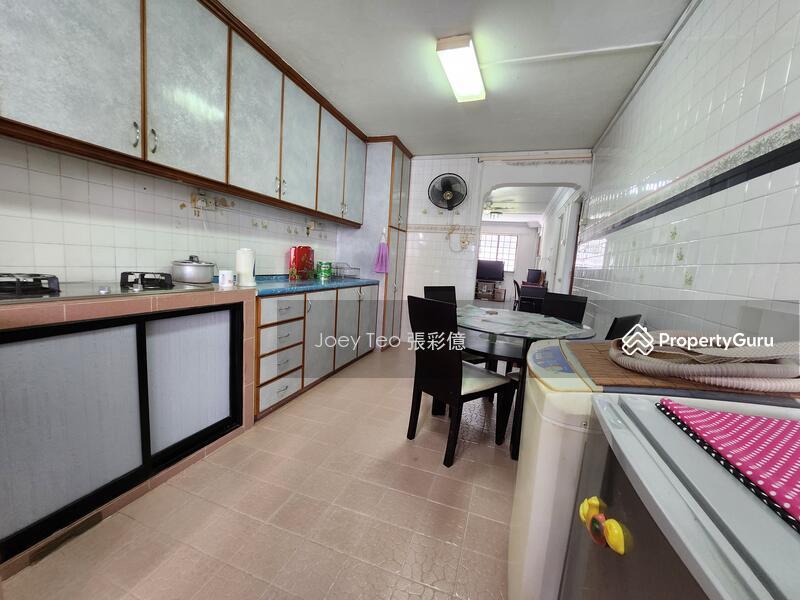 219 Bukit Batok Street 21