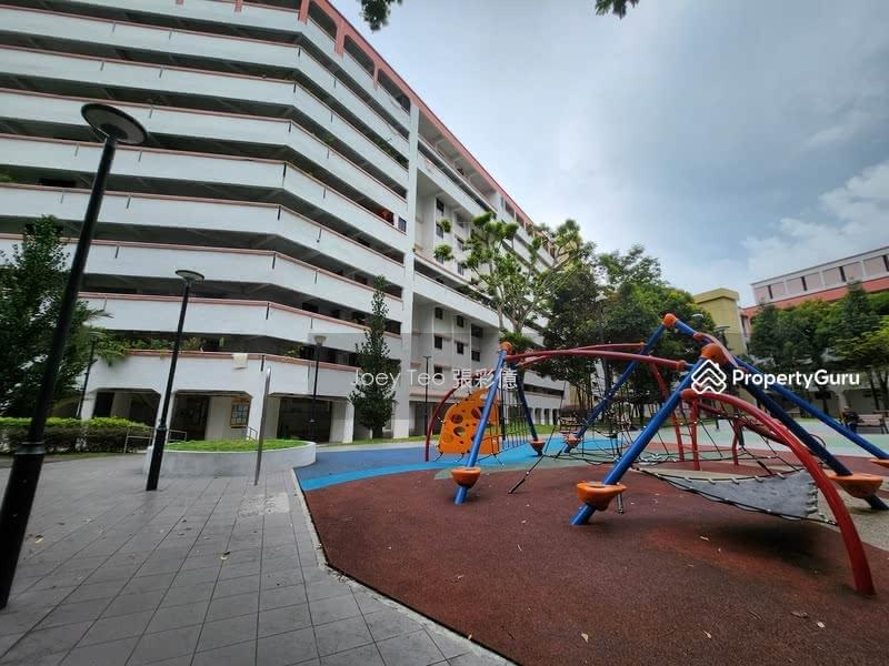 219 Bukit Batok Street 21
