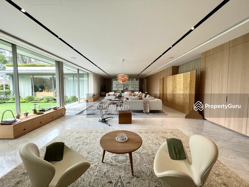 Prop-GPT: Bungalow - Good Class: D10  Newly built GCB for rent at Bishopsgate vicinity