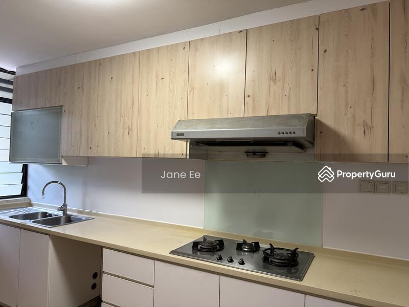 Terrace for Rent: D21, 596000