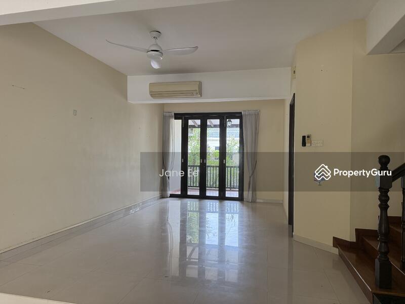 Terrace for Rent: D21, 596000