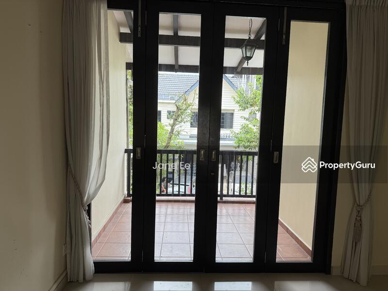 Terrace for Rent: D21, 596000