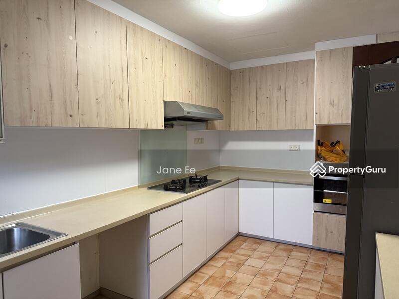 Terrace for Rent: D21, 596000