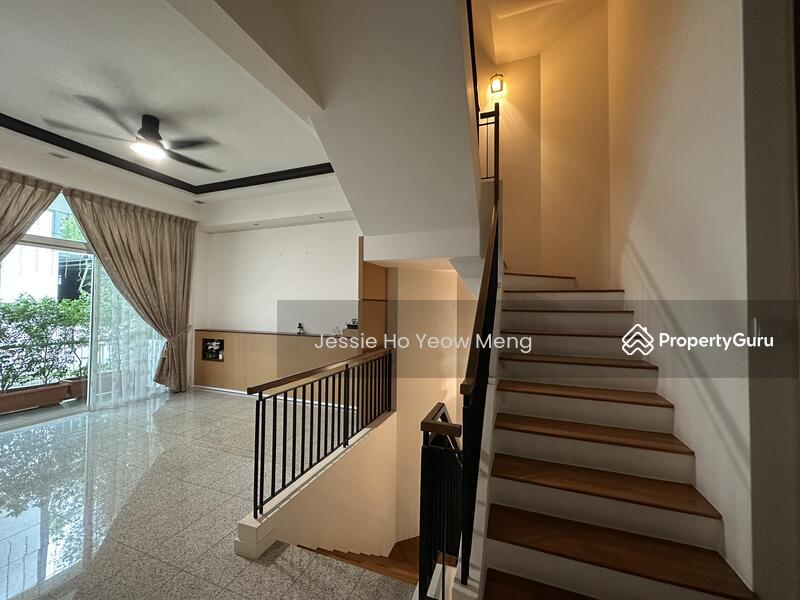 Prop-GPT: Terrace: D27 Yishun The Shaughnessy