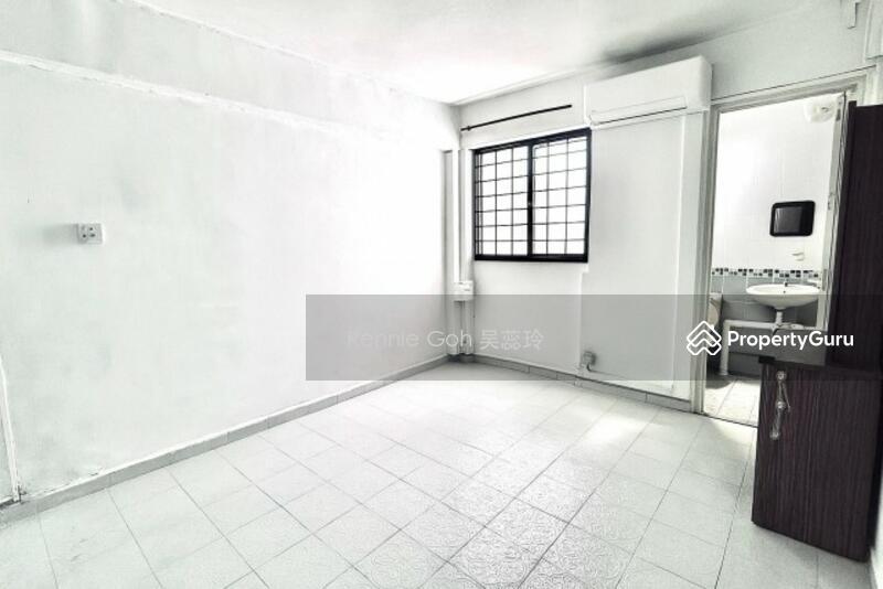 HDB Flat for Rent: Yishun, D27, 760737