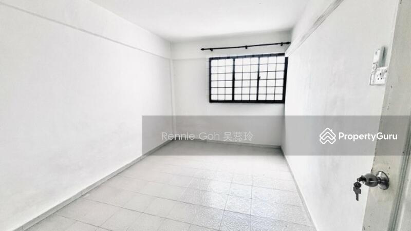 HDB Flat for Rent: Yishun, D27, 760737