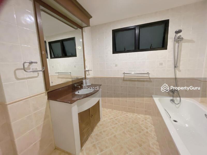 Condominium for Rent: D23, 679973