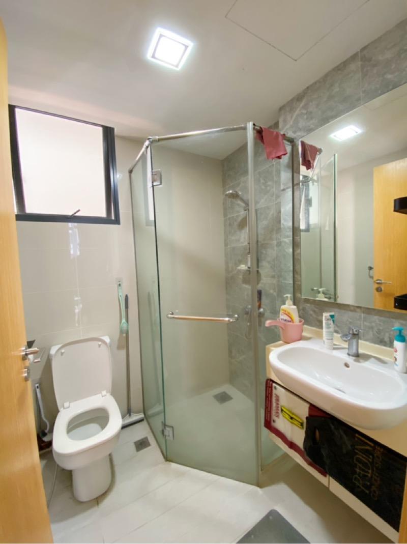 La Fiesta Condominium For Rent, $4,500, 3 Bed 2 Bath 839 sqft $5.36 psf