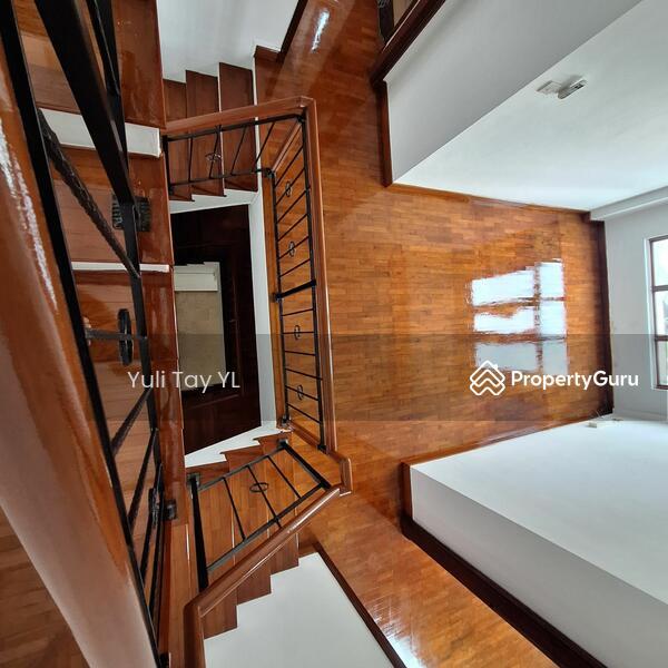 Semi-Detached for Rent: Bukit Batok, D23, 658000