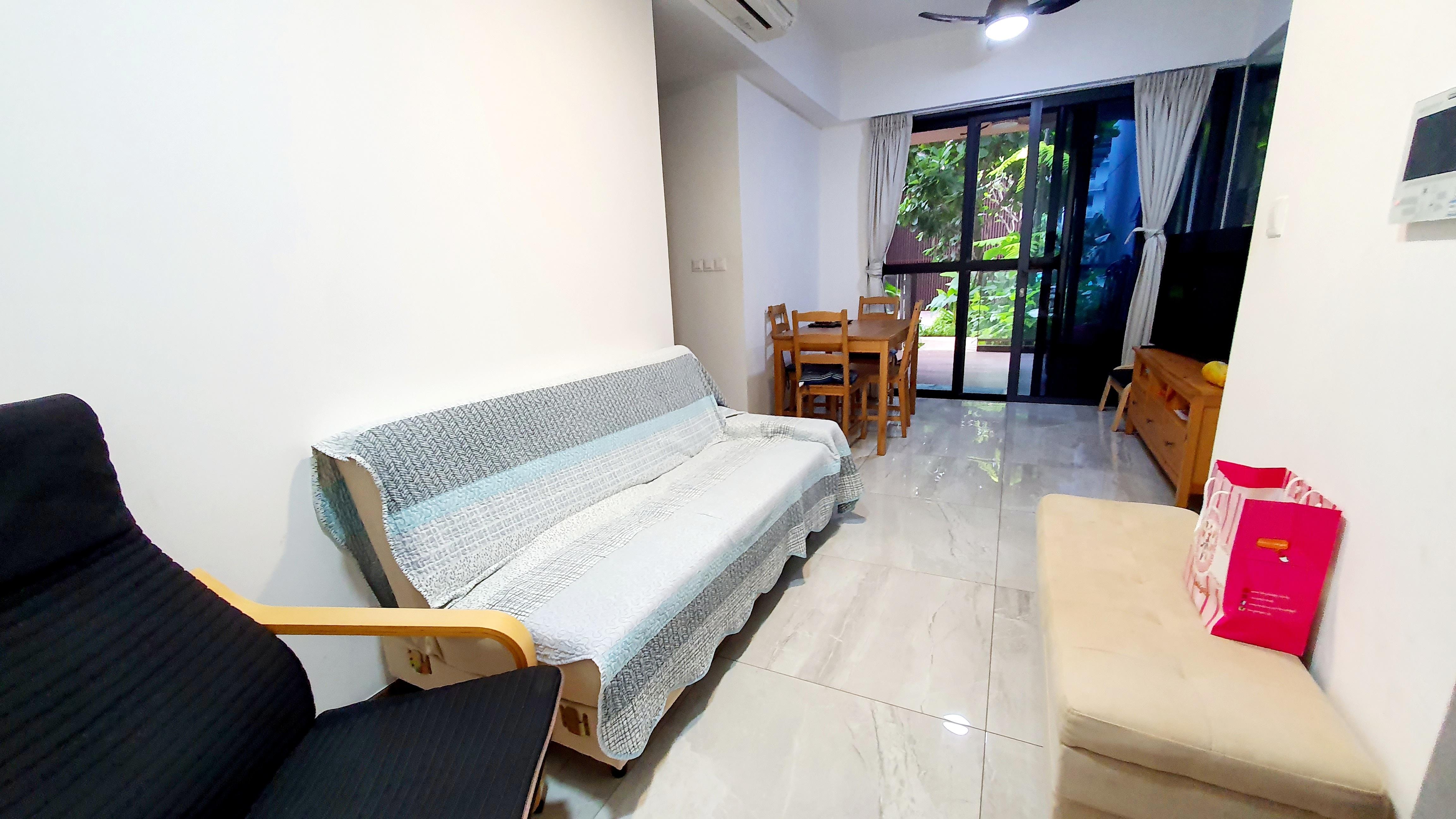 Prop-GPT: Condominium: D22 Boon Lay Lake Grande