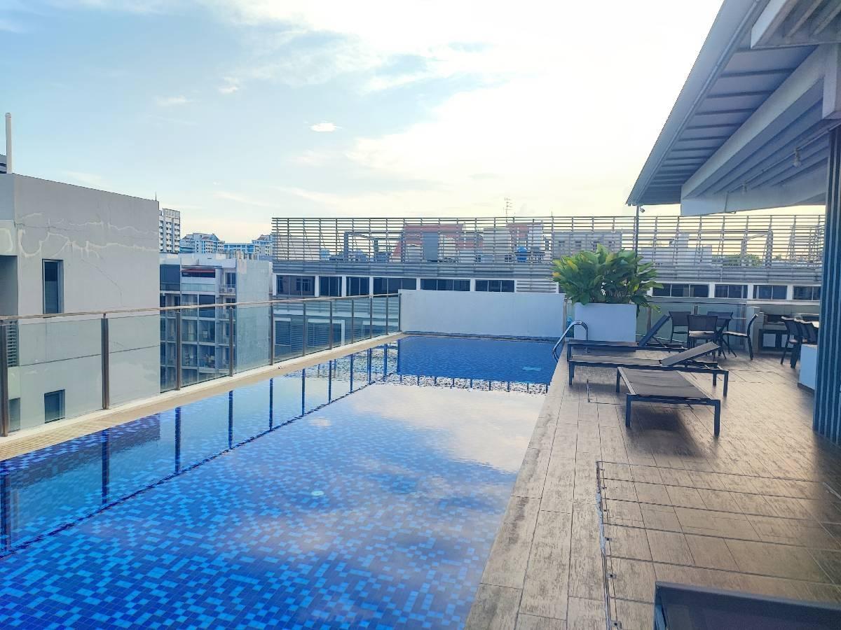 Loft 33 @ Geylang Condominium Room Rental, $2,400, 1 Bed 1 Bath 225 sqft $10.67 psf