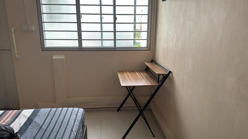 407 Pandan Gardens HDB Apartment Room Rental, $1,400, 1 Bed 1 Bath 269 sqft $5.20 psf