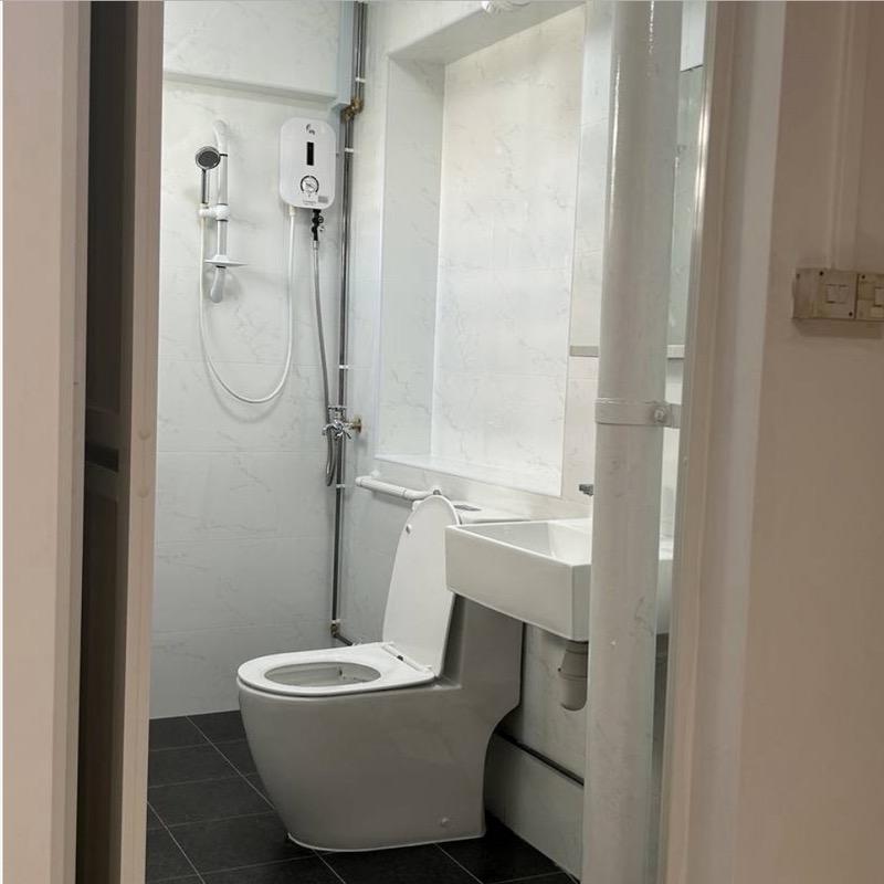 104 Whampoa Drive HDB Apartment For Rent, $4,900, 3 Bed 2 Bath 1,302 sqft $3.76 psf