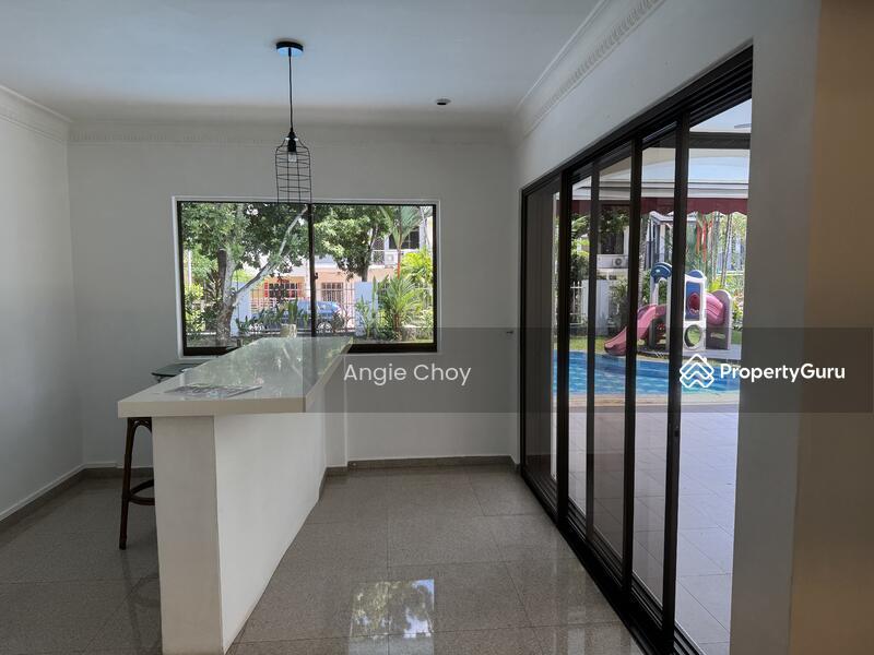 Bungalow for Rent: D21, 599281