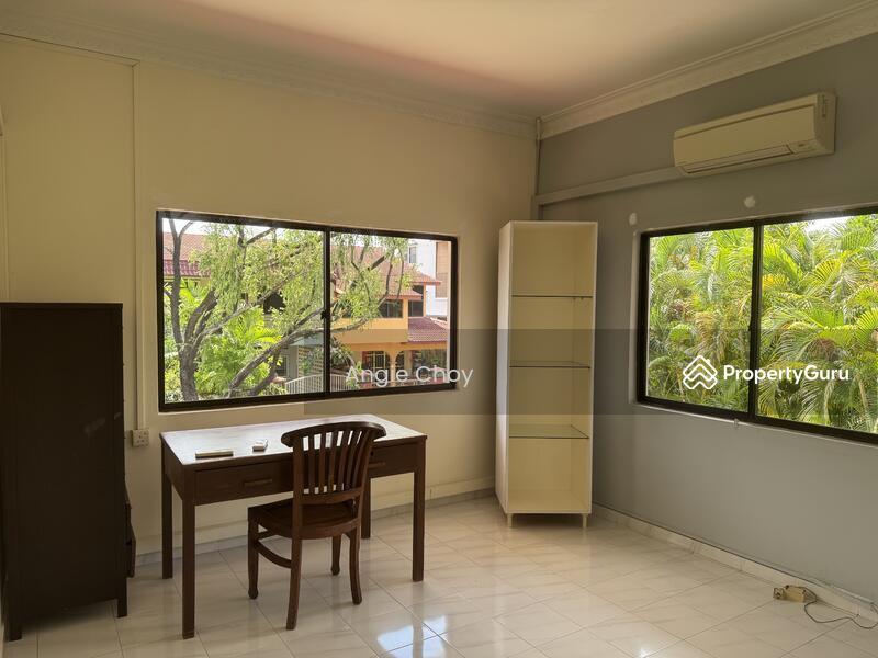 Bungalow for Rent: D21, 599281