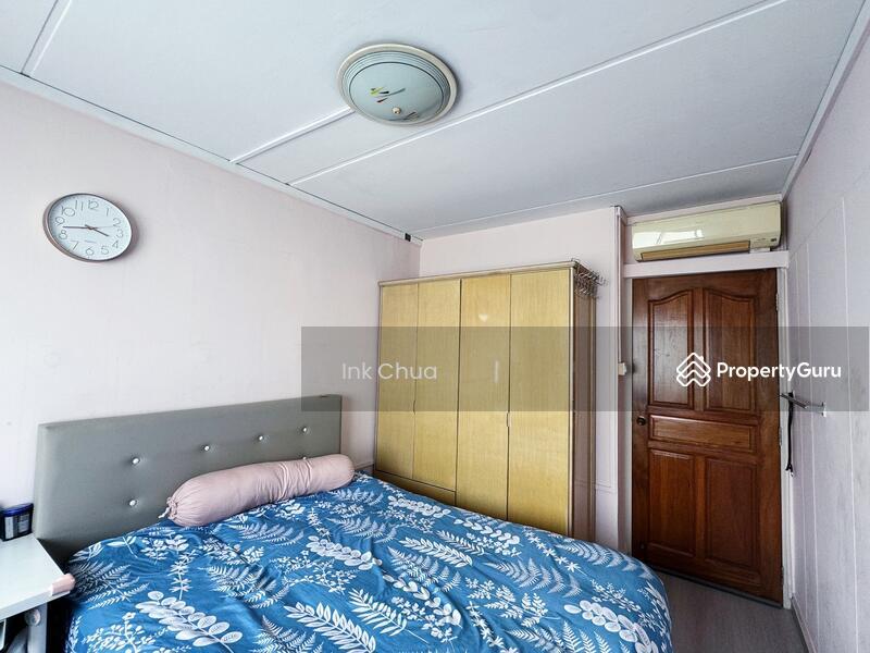 Prop-GPT: HDB Flat: D19  247 Compassvale Road