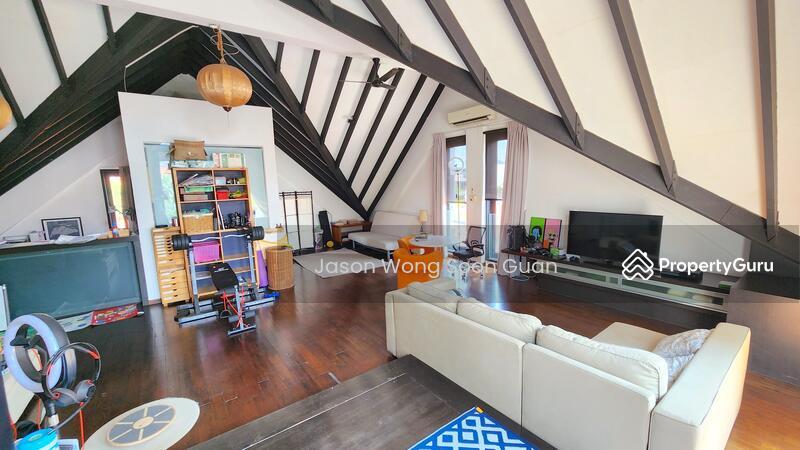Corner Terrace for Rent: D19, 080808