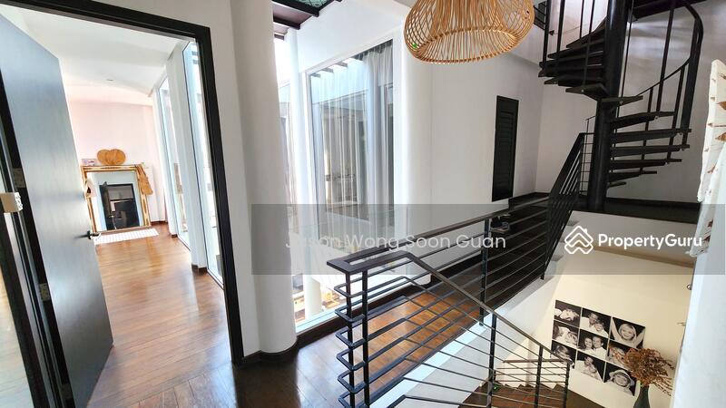 Corner Terrace for Rent: D19, 080808