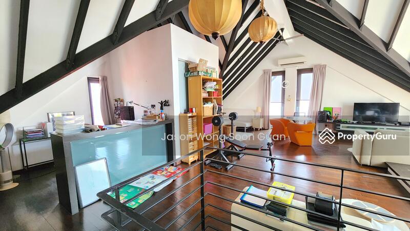 Corner Terrace for Rent: D19, 080808