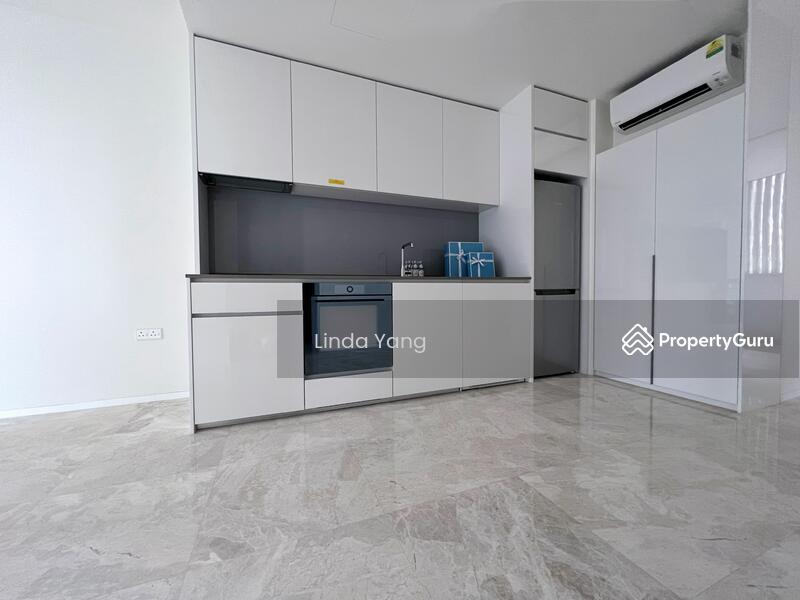 Condominium for Rent: D15, 439981