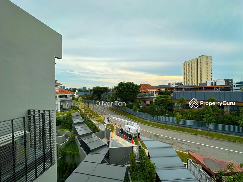 Haus On Handy: D09 Cairnhill Condominium | Prop-GPT the AI-Powered Property Guru