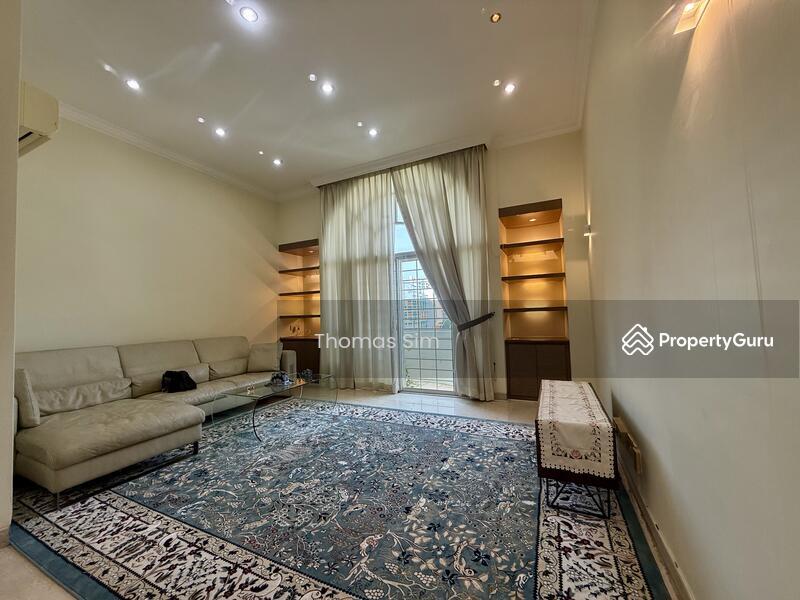 Parbury Hill Condominium