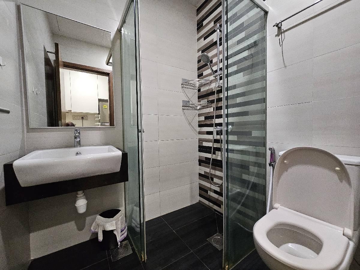 Prestige Point Apartment For Rent, $2,0001 Bath 260 sqft $7.69 psf