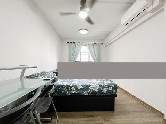 153 Bishan Street 13 HDB Apartment Room Rental, $900, 1 Bed 1 Bath 250 sqft $3.60 psf